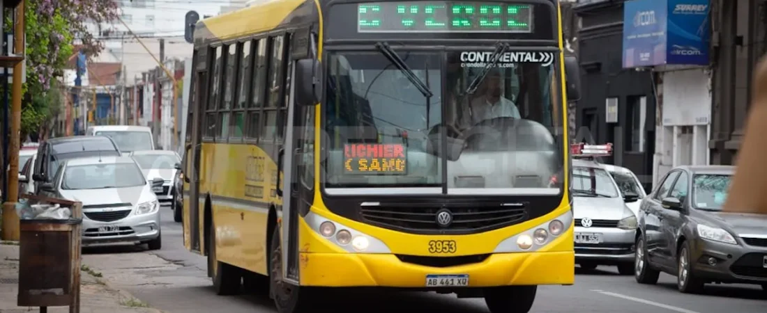 Inflación creciente: viajar en colectivo en Santa Fe sale más caro que nunca